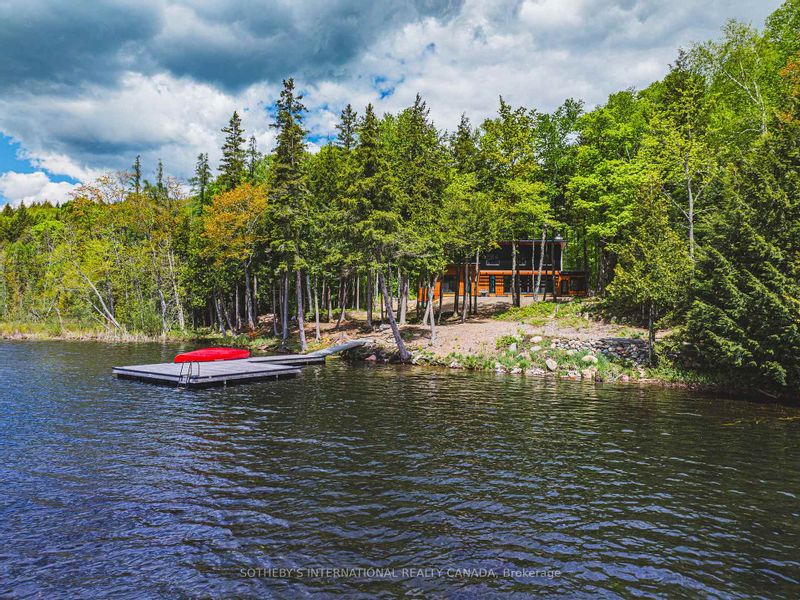 The Chandos LakeHouse — 21 Luke Lane, North Kawartha